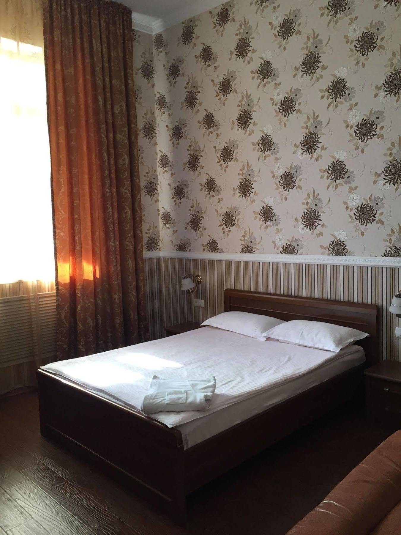 Rise Hotel Алматы Экстерьер фото